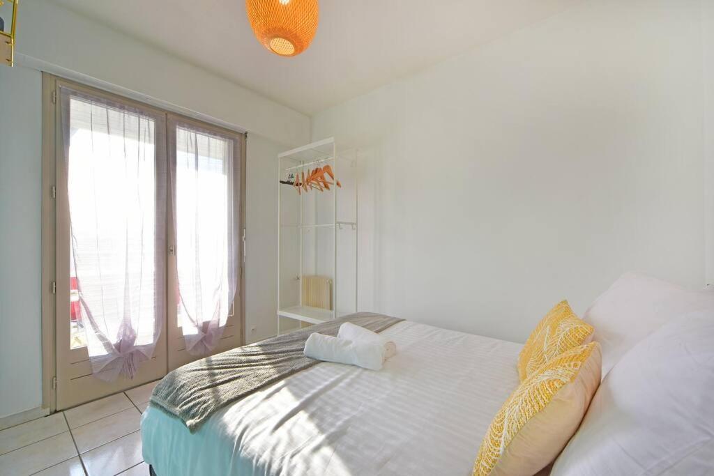 Cabana & Le Central - Proche Lac , Terrasse Et Parking Annecy Exterior photo