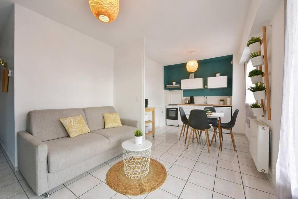 Cabana & Le Central - Proche Lac , Terrasse Et Parking Annecy Exterior photo